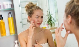 Folk remedies for acne, effective and not very recipes.